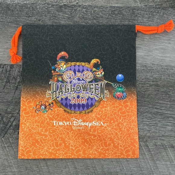 2009 Mickey & Friends mini Drawstring - Picture 2 of 2